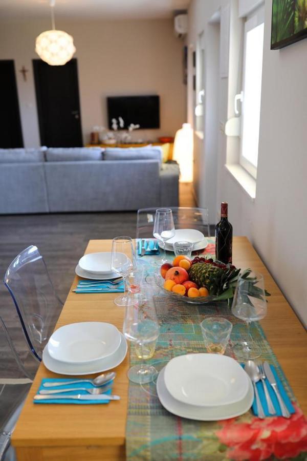 Luxury Apartment Rougemarin Pakoštane Esterno foto
