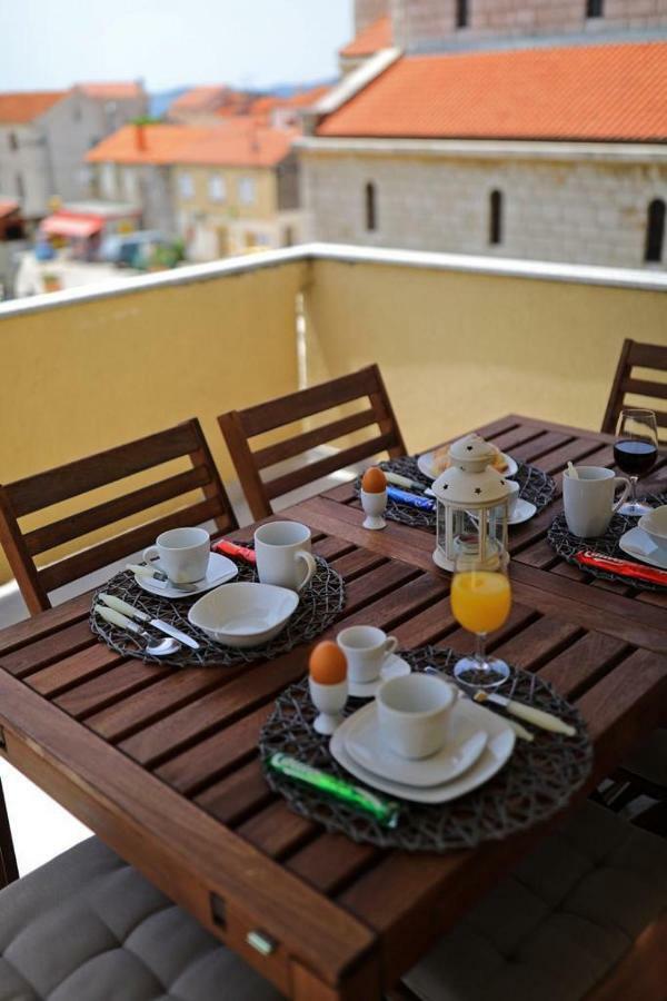 Luxury Apartment Rougemarin Pakoštane Esterno foto